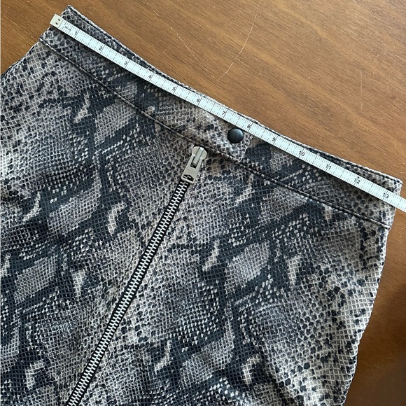 All Saints Lena Oba snakeskin skirt - Picture 15 of 15